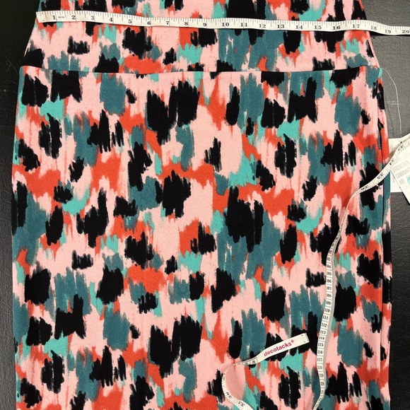 LuLaRoe Cassie pencil skirt size 2X - Picture 5 of 7
